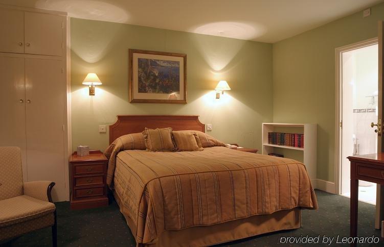 Hurtwood Hotel Peaslake الغرفة الصورة
