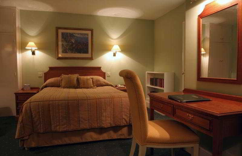 Hurtwood Hotel Peaslake الغرفة الصورة